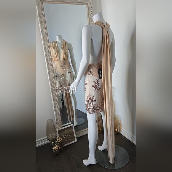 Elegant Beige Floral Midi Dress - Picture 5 of 13